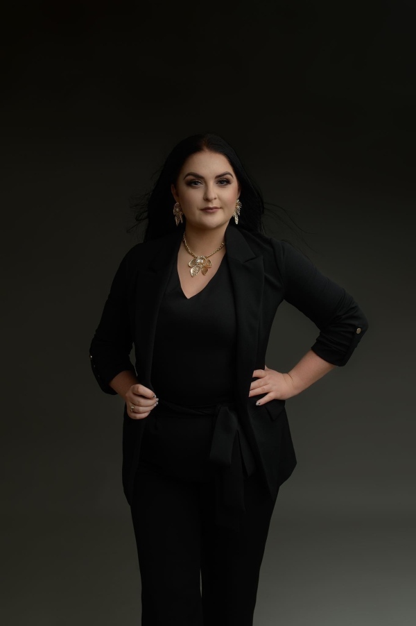 Założycielka Akademii Tańca Perła.
 Instruktor i choreograf wszystkich grup.
 